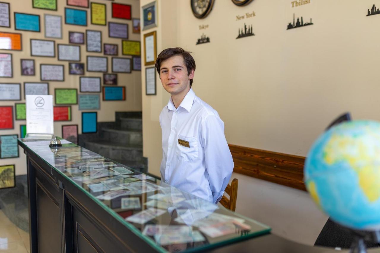 Hotel Phasis Кутаиси Экстерьер фото