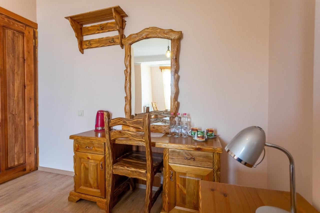 Hotel Phasis Кутаиси Экстерьер фото