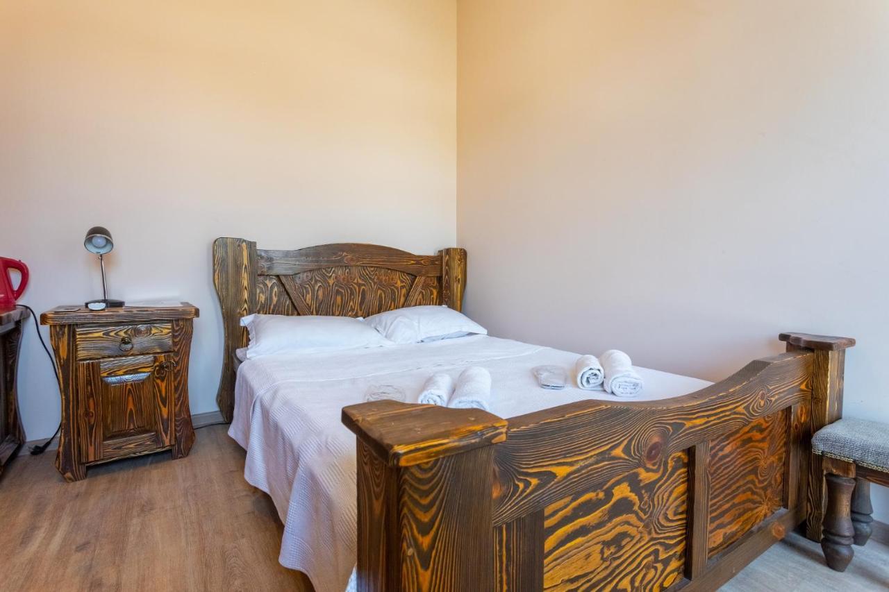 Hotel Phasis Кутаиси Экстерьер фото