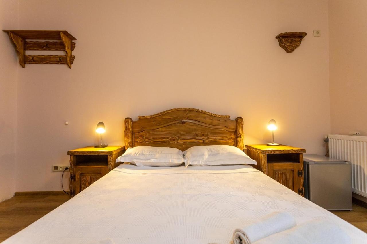 Hotel Phasis Кутаиси Экстерьер фото